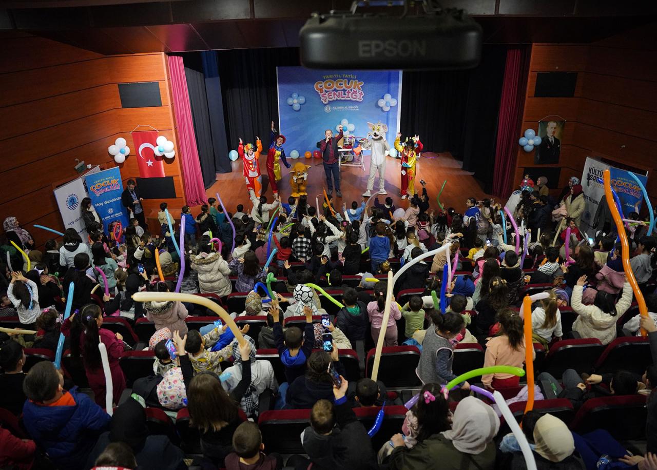 ‘Yarıyıl Tatili Çocuk Şenliği’ Başladı