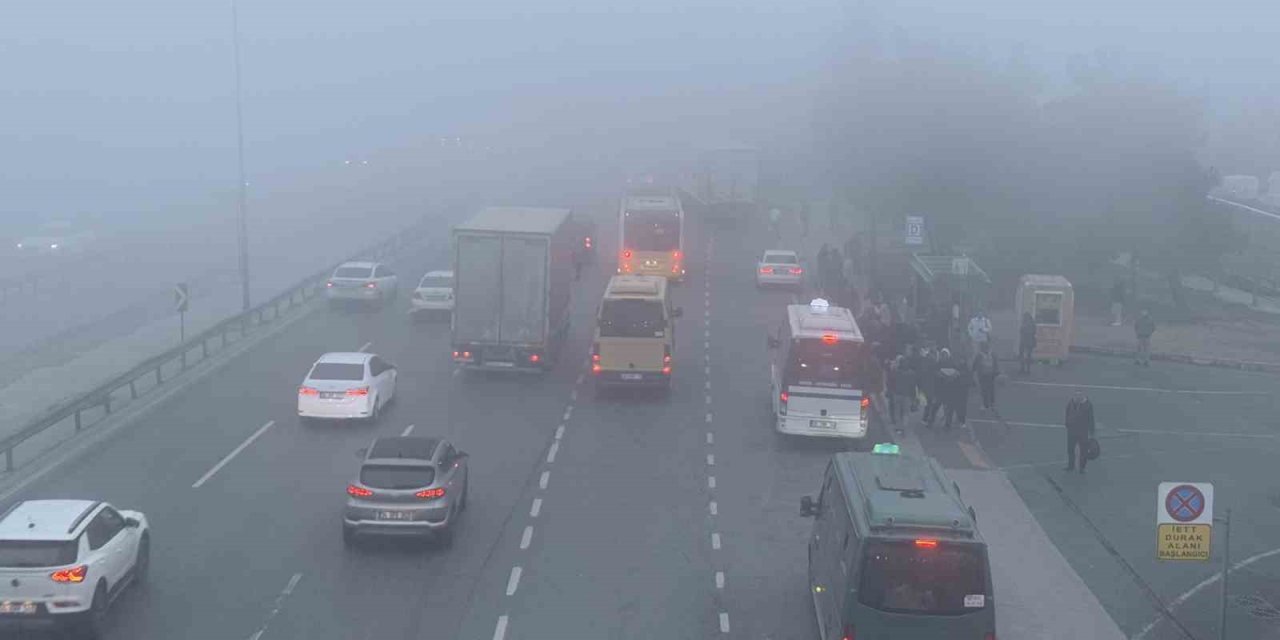İSTANBUL’DA SİS ETKİLİ OLDU, GÖRÜŞ MESAFESİ DÜŞTÜ