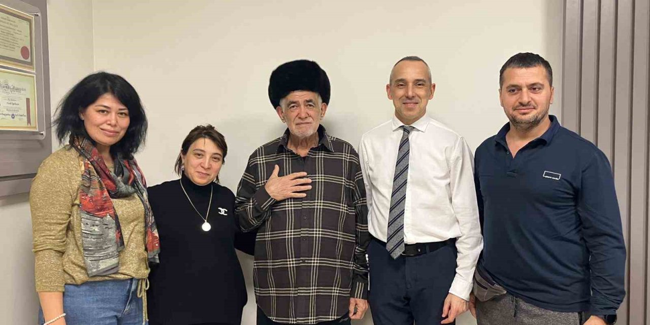 BÖBREKLERİNDEN KALBE KADAR UZANAN TÜMÖRDEN TÜRKİYE’DE KURTULDU