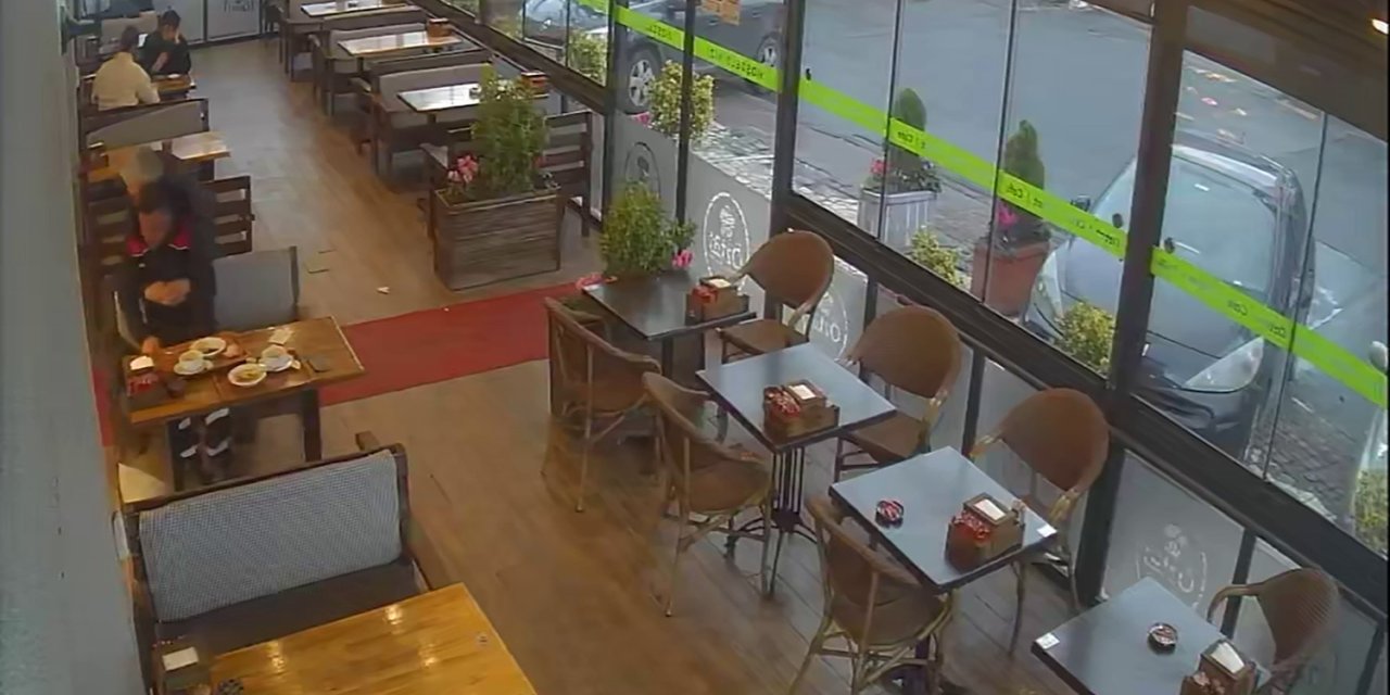 BEYLİKDÜZÜ’NDE NEFES BORUSUNA YEMEK KAÇAN ADAMA HEİMLİCH MANEVRASI