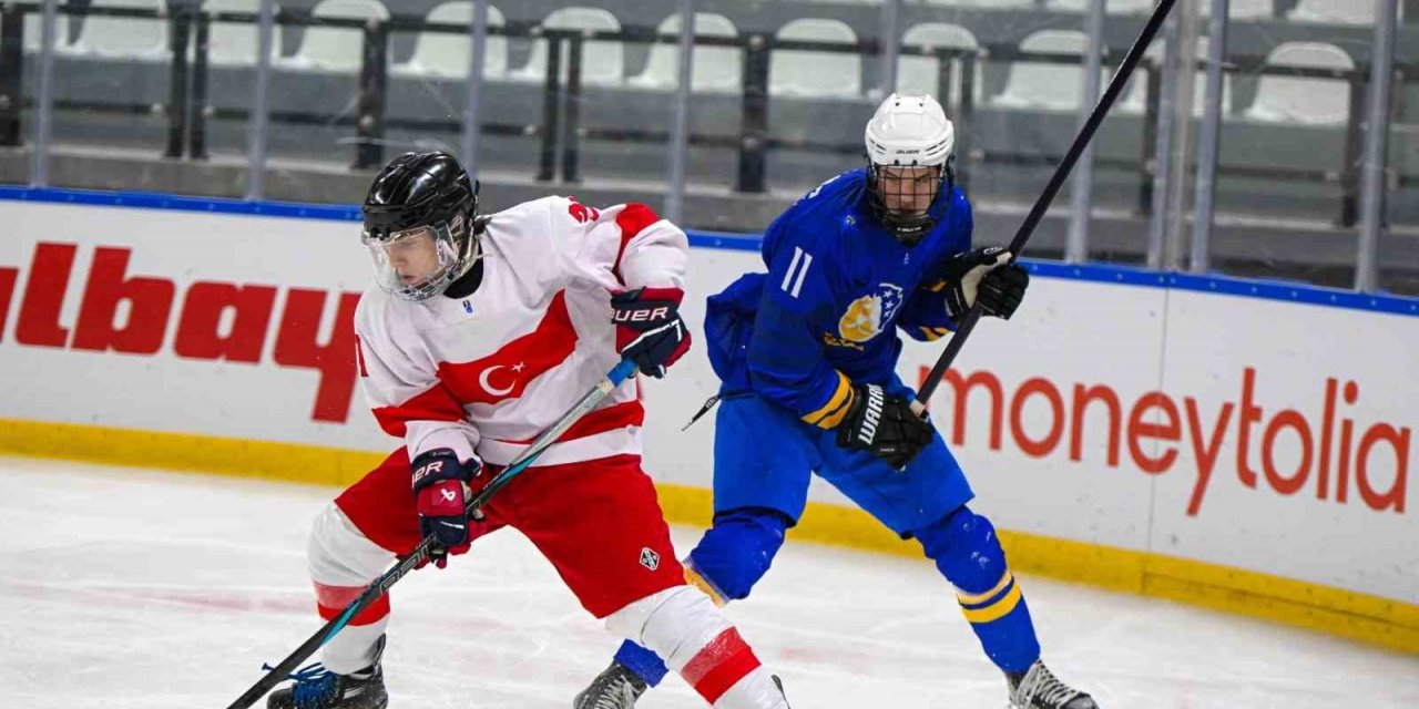 IIHF 20 YAŞ ALTI ERKEKLER DÜNYA ŞAMPİYONASI: TÜRKİYE: 9 - BOSNA HERSEK: 1
