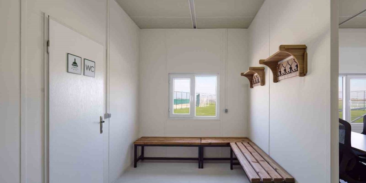 CORENDON FOOTBALL CENTER, TAKIMLARA VE TURNUVALARA KAPILARINI AÇTI