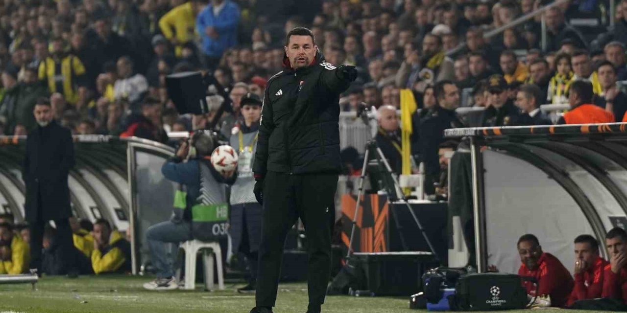 OLYMPİQUE LYON’DA TEKNİK DİREKTÖR PİERRE SAGE DÖNEMİ SONA ERDİ