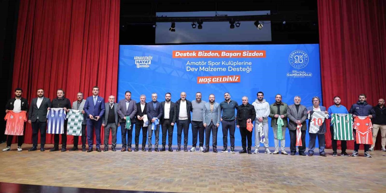 ARNAVUTKÖY BELEDİYESİ’NDEN AMATÖR SPOR KULÜPLERİNE BÜYÜK DESTEK