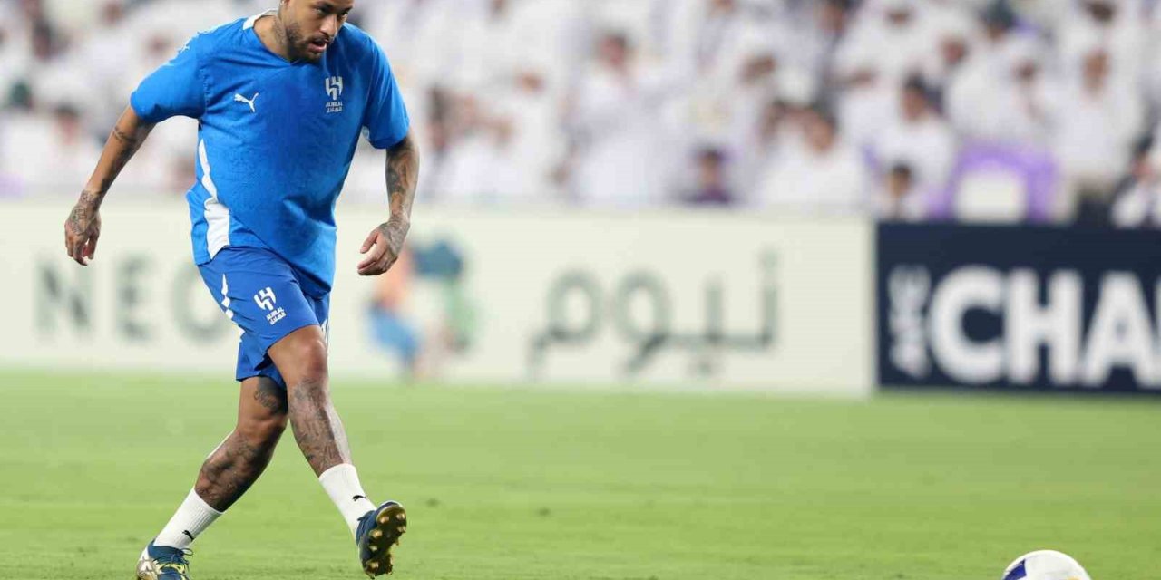 SANTOS, NEYMAR TRANSFERİNİ AÇIKLADI