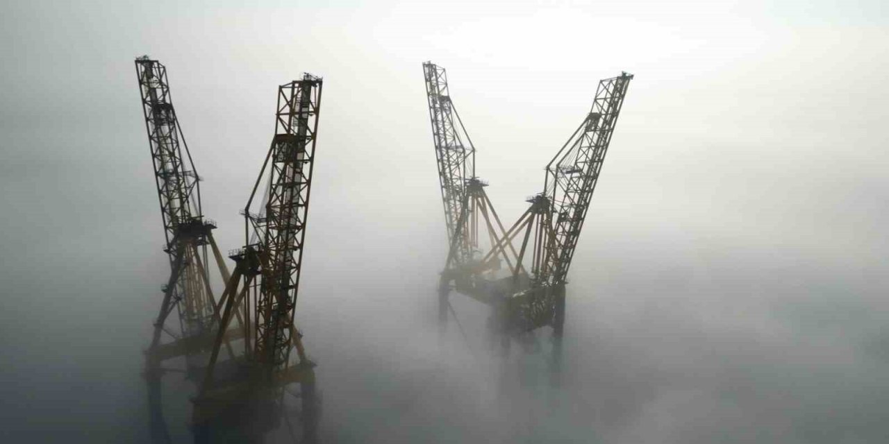 AMBARLI LİMANINDA SİS BULUTU