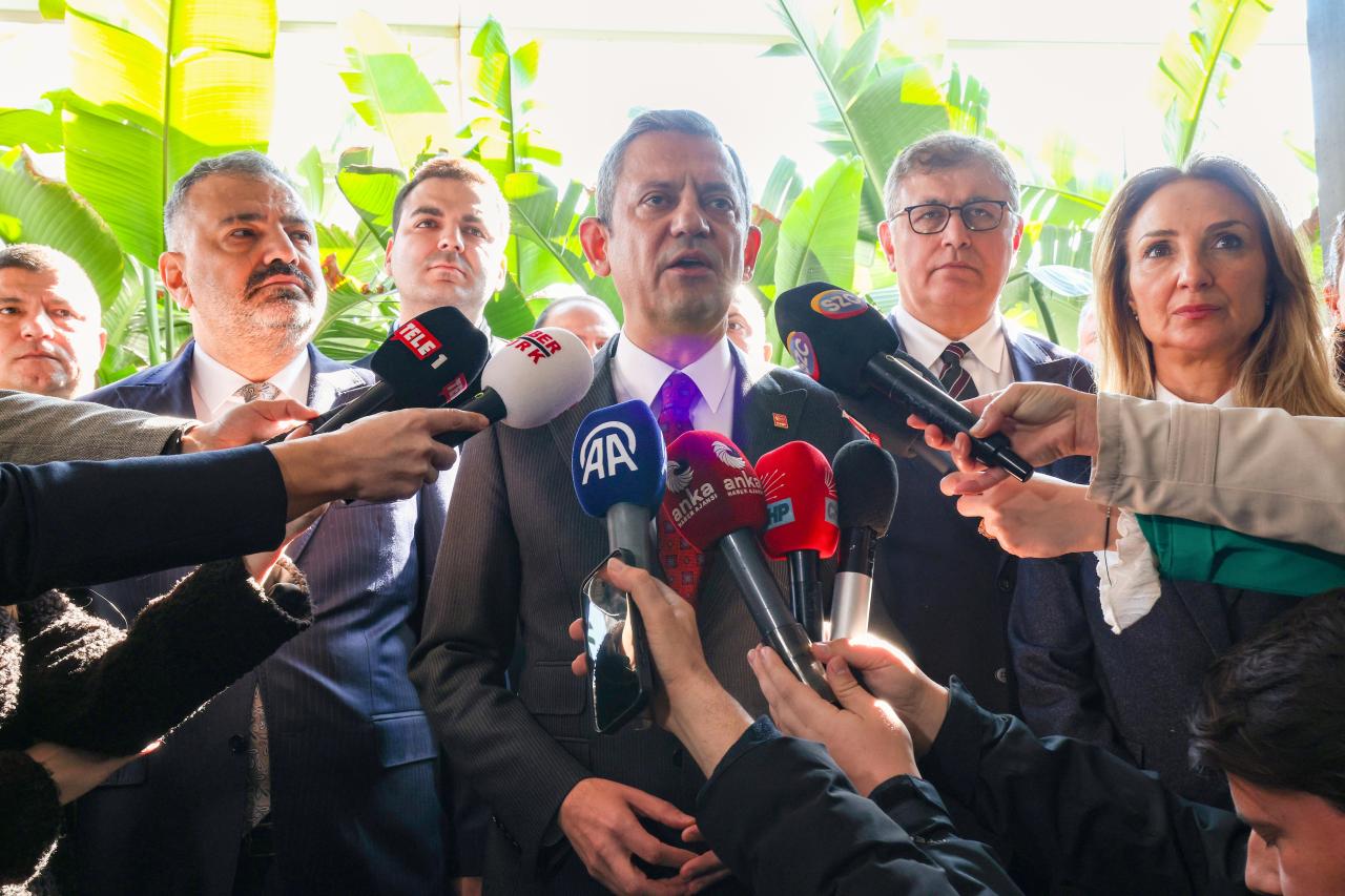 CHP Lideri Özgür Özel: “Atatürk’ün Askerleriyiz” Diyen Teğmeni Disipline Veren, Ordu İçin Tehlikedir”