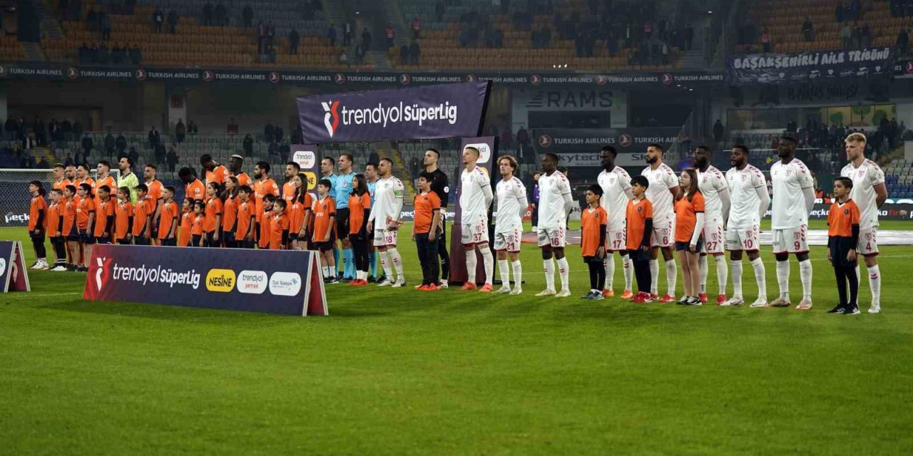 TRENDYOL SÜPER LİG: BAŞAKŞEHİR: 0 - SAMSUNSPOR: 0 (MAÇ DEVAM EDİYOR)