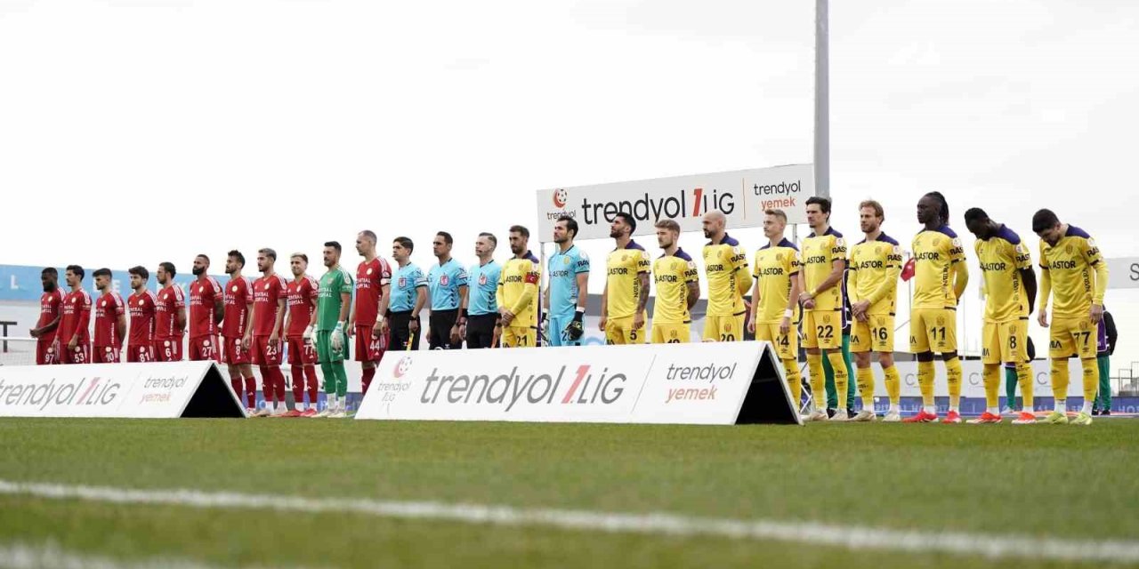 TRENDYOL 1. LİG: ÜMRANİYESPOR: 2 - MKE ANKARAGÜCÜ: 1