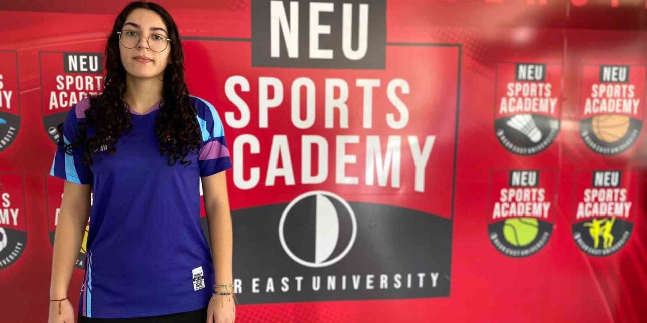 YAKIN DOĞU KOLEJİ ÖĞRENCİSİ NEHİR DENİZ, ÜÇÜNCÜ KEZ MİLLİ TAKIMDA