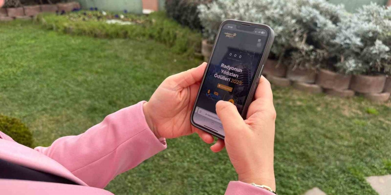 RADYONUN YILDIZLARI’NDA REKOR OYLAMA