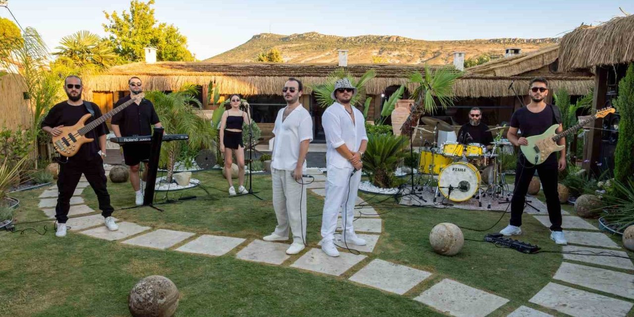 2024 YILINDA EN ÇOK DİNLENEN ŞARKI VE ALBÜMLERİN LİSTESİ AÇIKLANDI