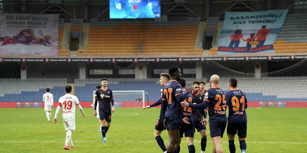 ZİRAAT TÜRKİYE KUPASI: BAŞAKŞEHİR: 4 - ÇORUM FK: 1 (MAÇ SONUCU)