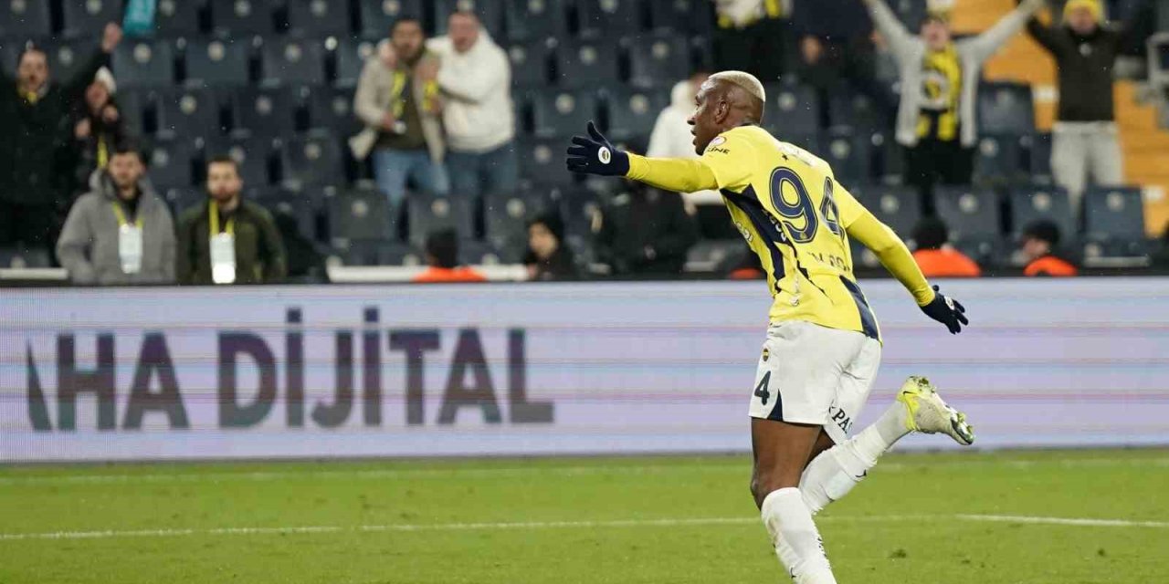 TALİSCA, FENERBAHÇE FORMASIYLA SİFTAH YAPTI