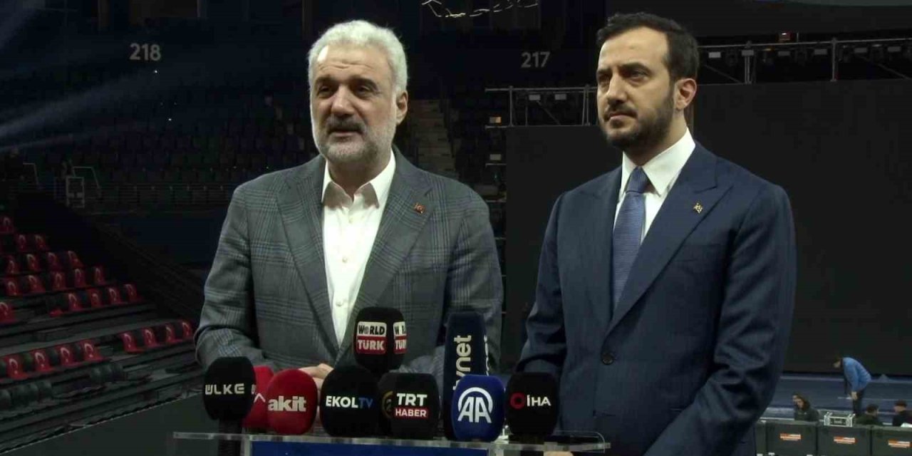 ZEYTİNBURNU’NDA AK PARTİ İSTANBUL 8. OLAĞAN KONGRESİNE İLİŞKİN BASIN AÇIKLAMASI DÜZENLENDİ