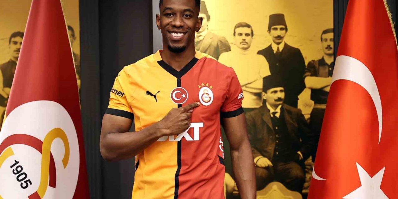 CARLOS CUESTA, GALATASARAY’IN 8. KOLOMBİYALI FUTBOLCUSU OLDU