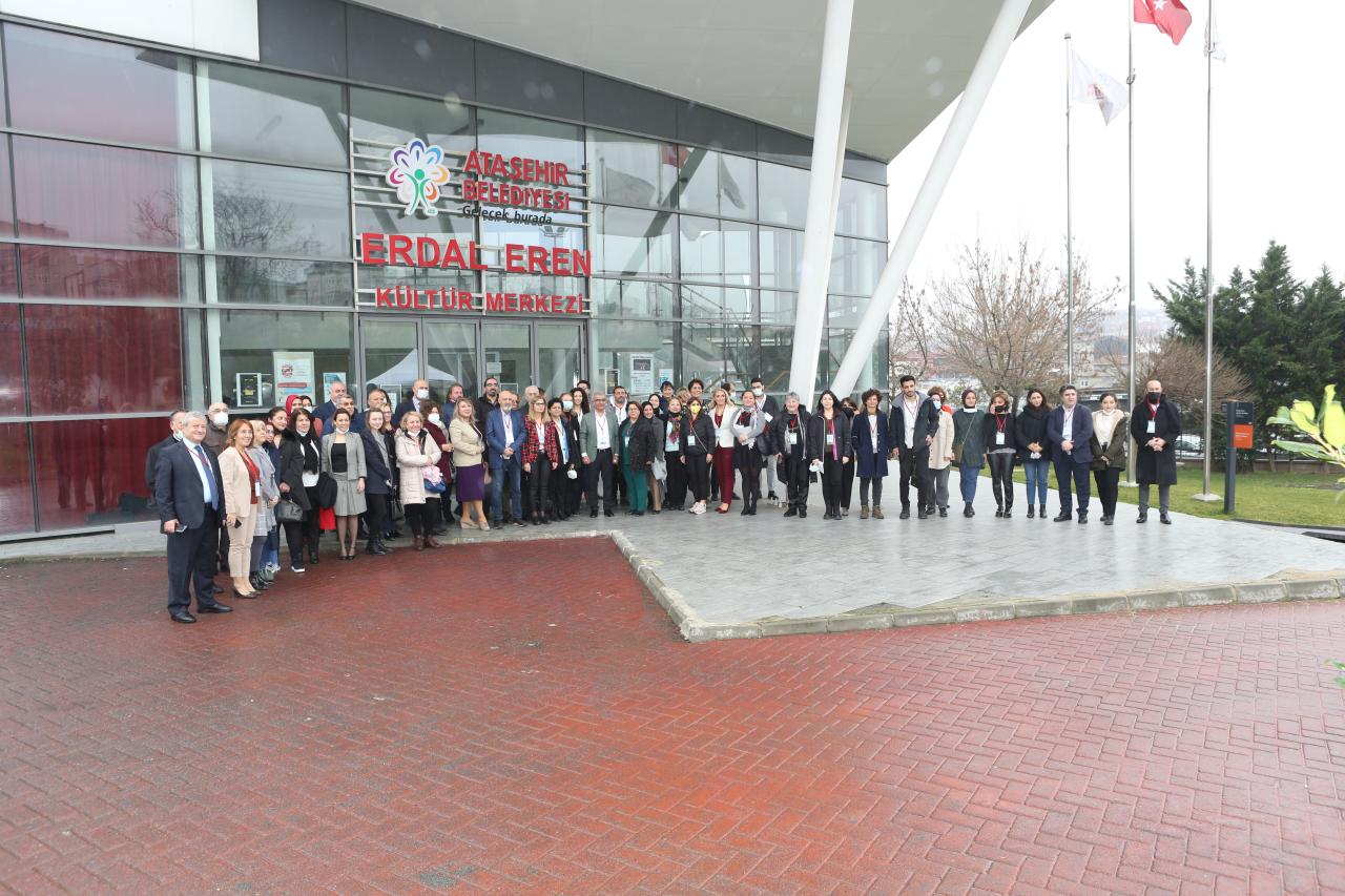 ATAŞEHİR’DE “YAŞLI DOSTU KENTLER” ÇALIŞTAYI