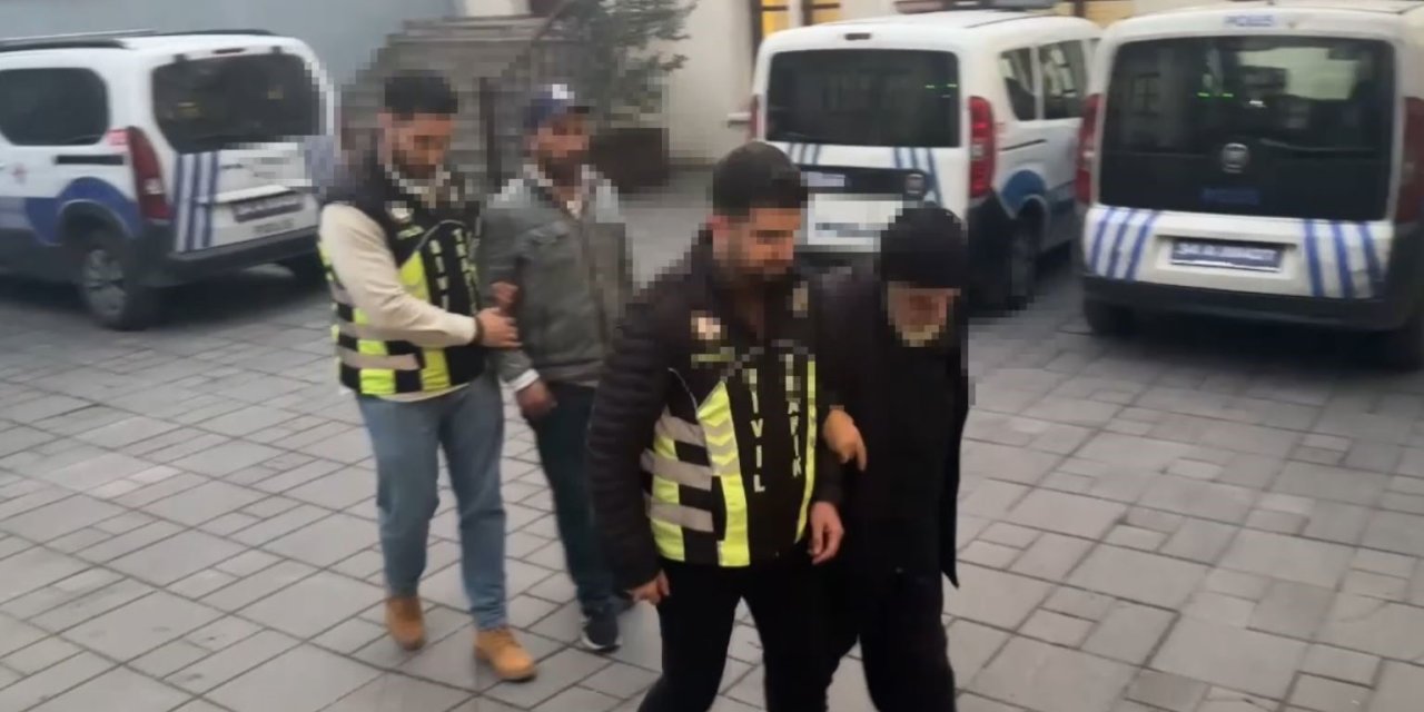 POLİSTEN PARK ÜCRETİ İSTEYEN DEĞNEKÇİYE SUÇÜSTÜ