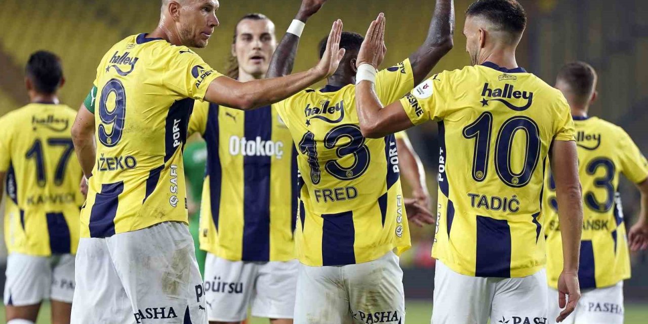 FENERBAHÇE, UEFA LİSTESİNİ GÜNCELLEDİ