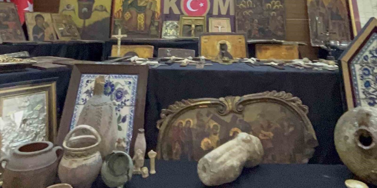 İSTANBUL’DA TARİHİ ESER OPERASYONU: 931 ESER VE OBJE ELE GEÇİRİLDİ