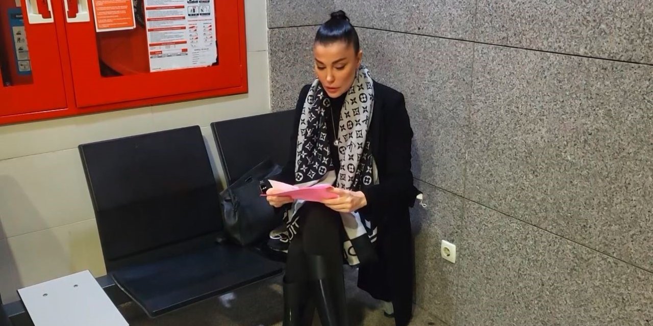 ESKİ MANKEN DENİZ AKKAYA HAKİM KARŞISINDA