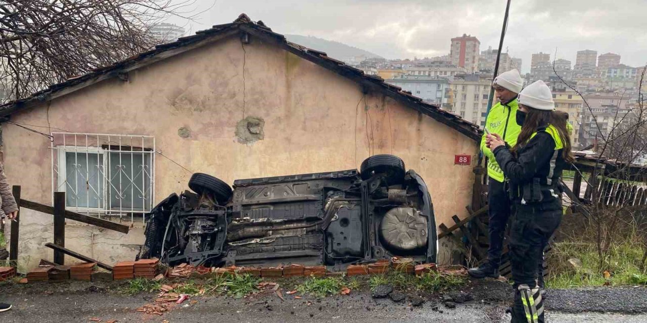 ATAŞEHİR’DE CİP EVİN BAHÇESİNE UÇTU: 1 YARALI