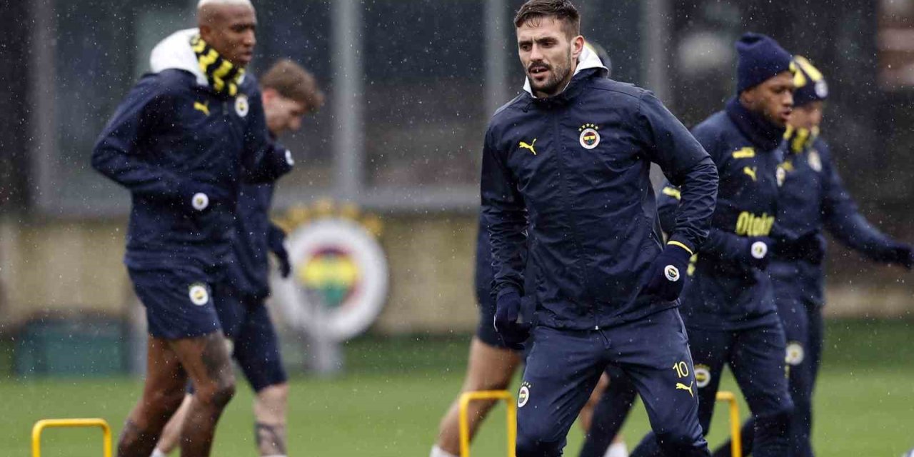 FENERBAHÇE, CORENDON ALANYASPOR MAÇI HAZIRLIKLARINI TAMAMLADI