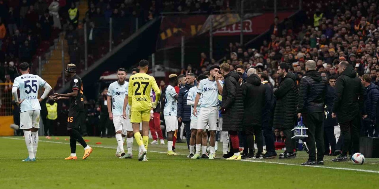 GALATASARAY - ADANA DEMİRSPOR MAÇI TATİL EDİLDİ