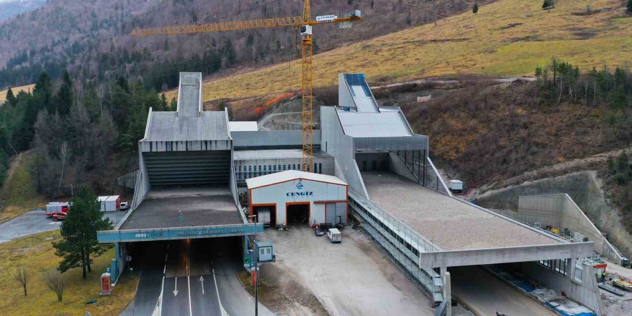 KARAVANKE TÜNELİ’NDE ALTYAPI TAMAMLANDI, ARAÇ GEÇİŞLERİ 2026 YILINDA BAŞLAYACAK