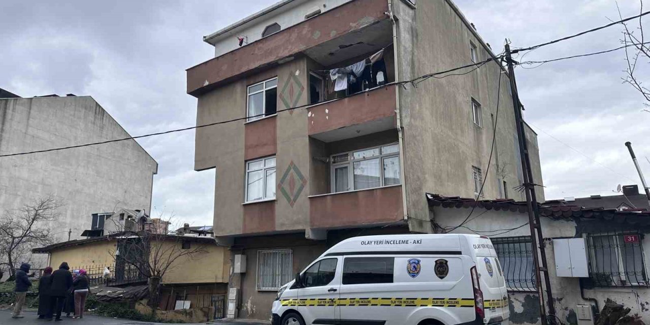 ATAŞEHİR’DE YANGIN: BEDENSEL ENGELLİ KADIN HAYATINI KAYBETTİ