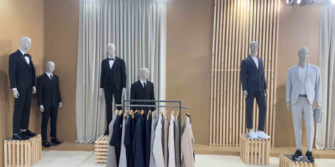 KİĞILI, HAZIR GİYİM FUARI IFCO’DA ’2025 İLKBAHAR - YAZ KOLEKSİYONU’NU TANITTI