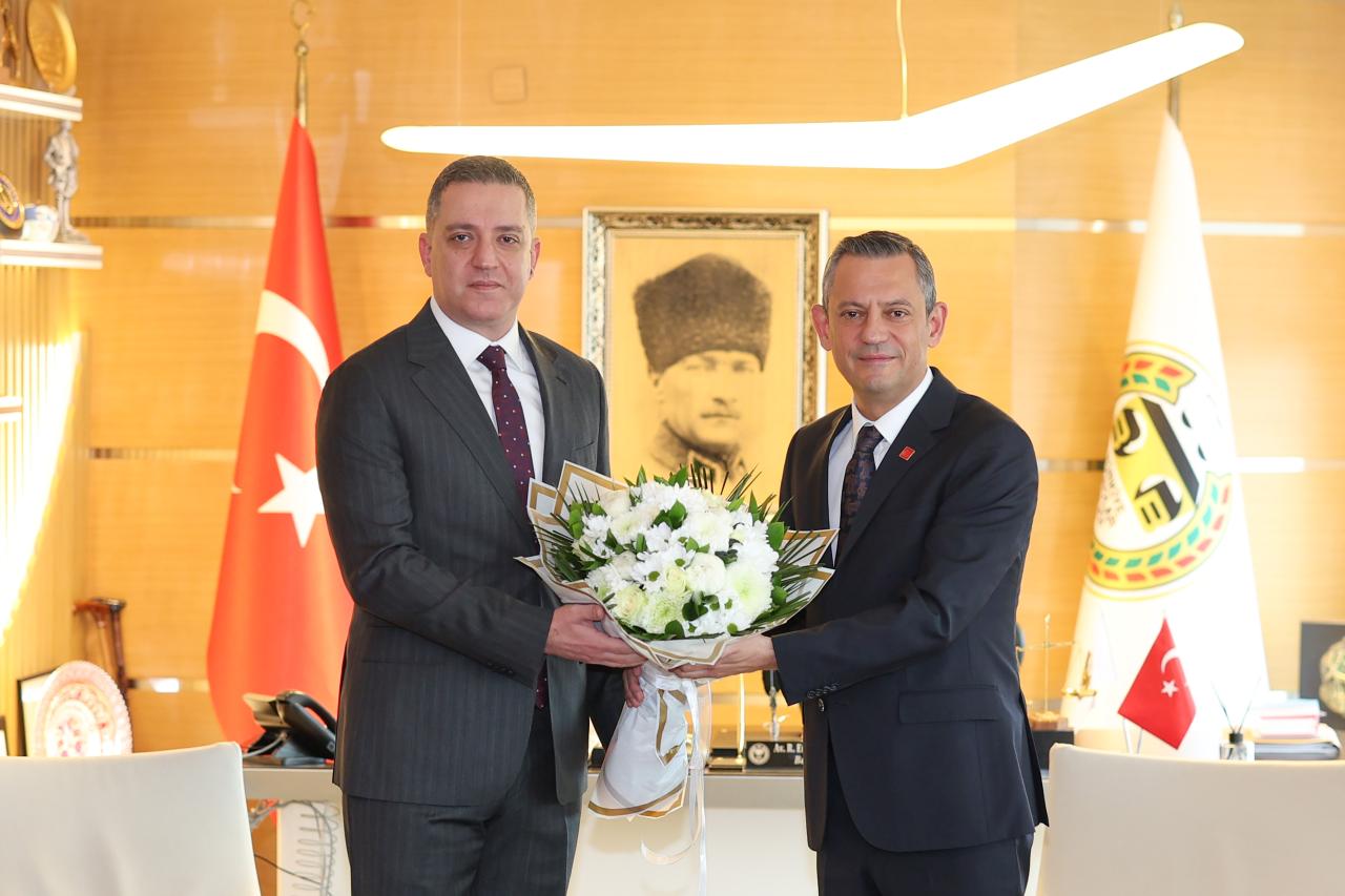 CHP Genel Başkanı Özgür Özel, TBB Başkanı Erinç Sağkan’ı Ziyaret Etti