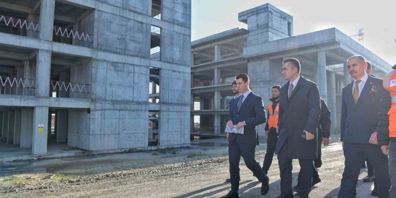 ESENYURT’TA HİZMET DÖNEMİ BAŞLADI