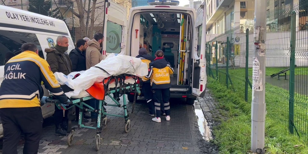 ESENYURT’TA BİR ŞAHIS PARKTA KAFASINDAN VURULMUŞ HALDE ÖLÜ BULUNDU