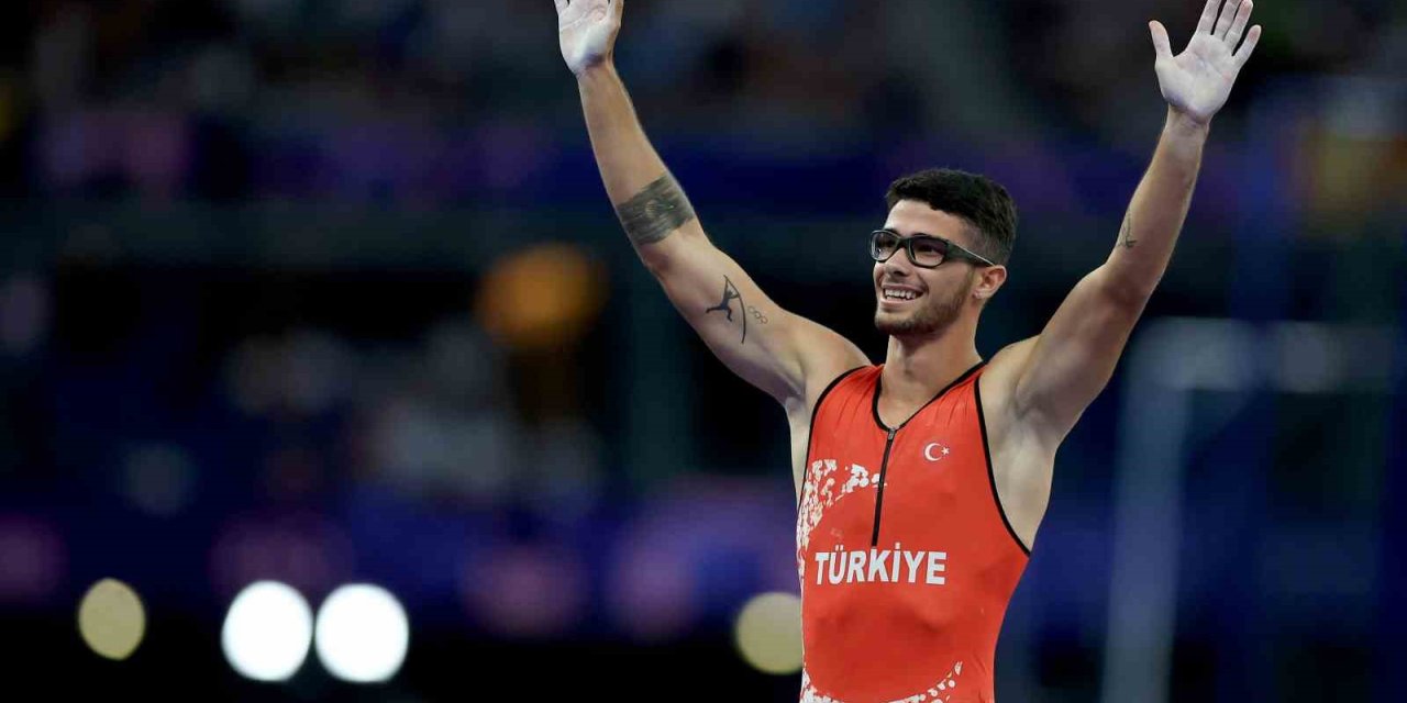 MİLLİ ATLET ERSU ŞAŞMA, FRANSA’DA ŞAMPİYON OLDU