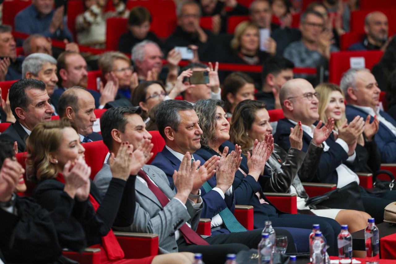 CHP Genel Başkanı Özgür Özel, Senfoni Orkestrası Dinletisine Katıldı