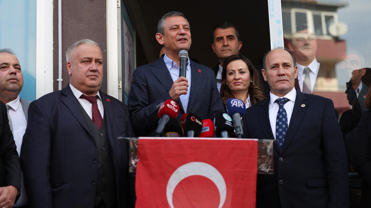 Cumhuriyet Halk Partisi Genel Başkanı Özgür Özel: “Tüm Türkiye’de Sandıkları Kuruyoruz”