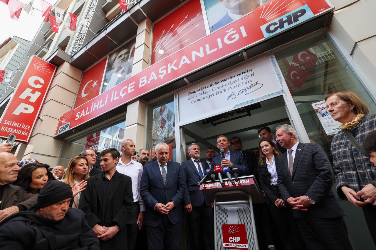 Cumhuriyet Halk Partisi Genel Başkanı Özgür Özel: “Devletten Temiz Kağıdı Alana Suç İcat Ediyorlar”