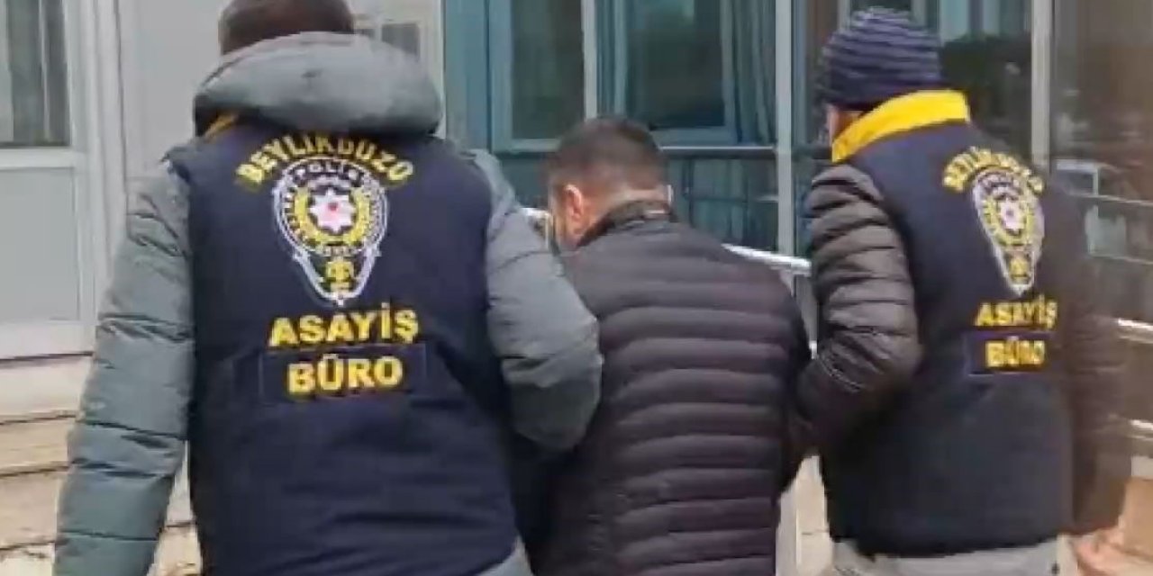 BEYLİKDÜZÜ’NDE SİTE TOPLANTISINDA DEHŞET ANLARI KAMERADA