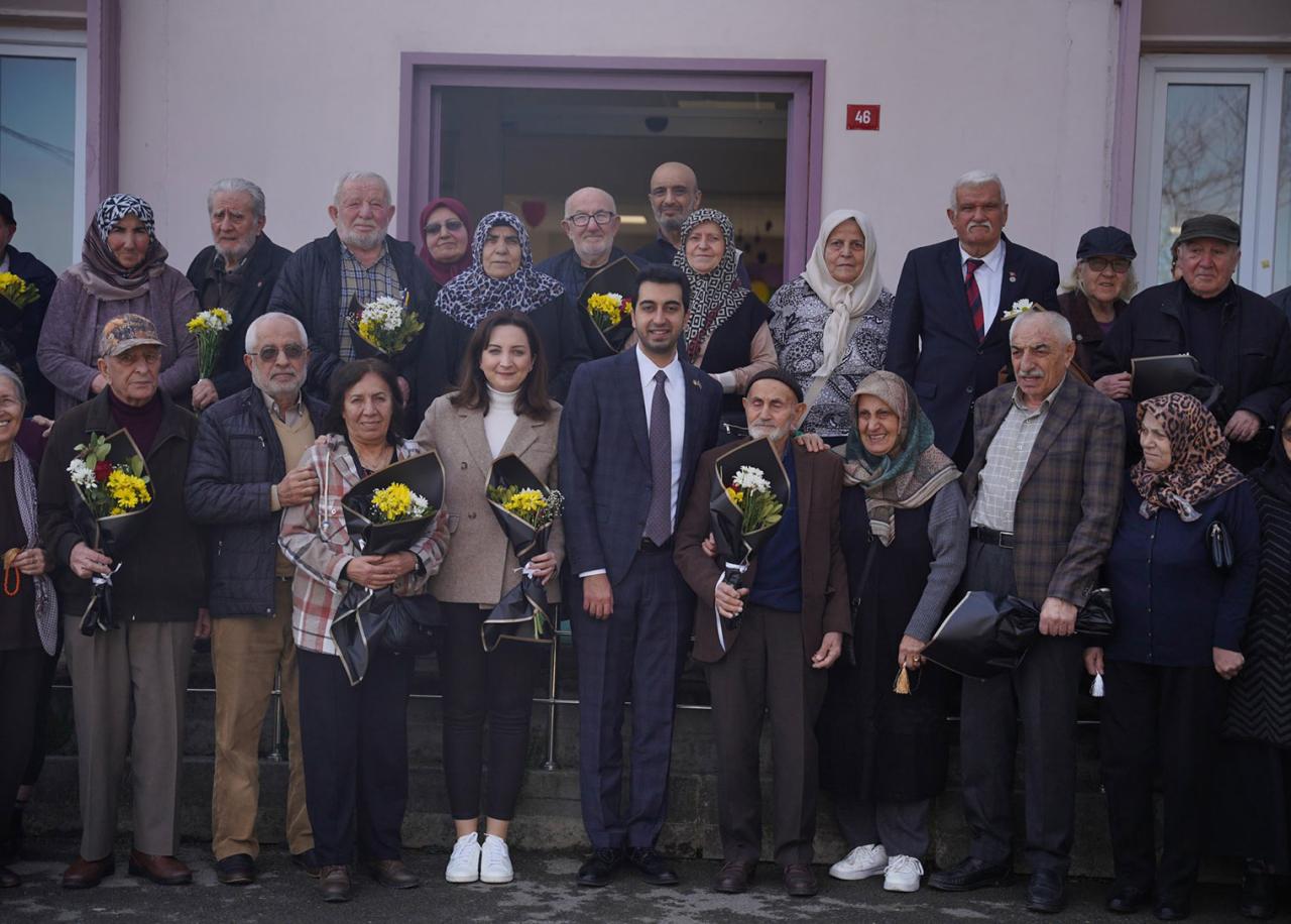 Yarım asırlık aşıklar Sevgililer Günü’nde aşklarını tazelediler