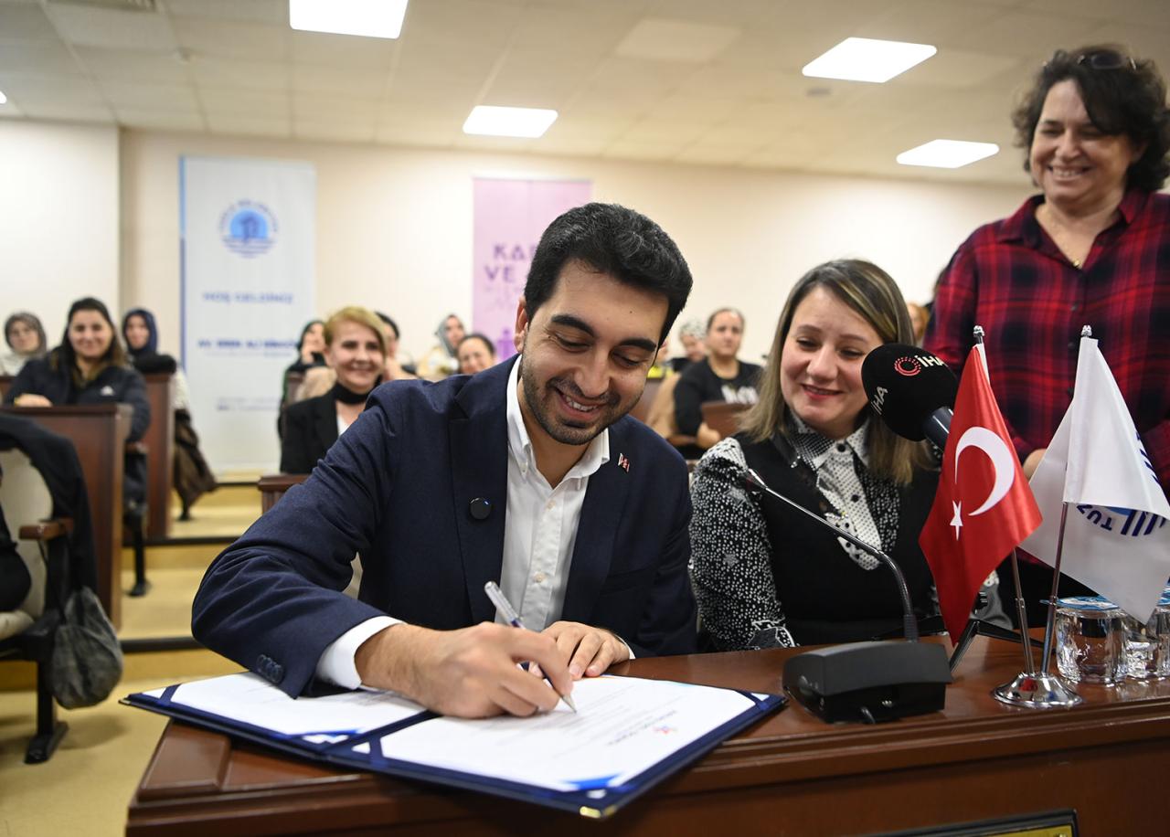 Türk Medeni Kanunu’nun kabulünün 99. yılında Tuzla’da Kadın-Erkek Eşitliği Şartı imzalandı