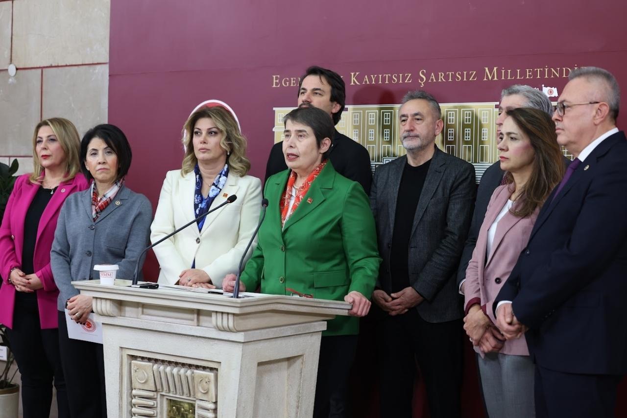 Zeliha Aksaz Şahbaz: 