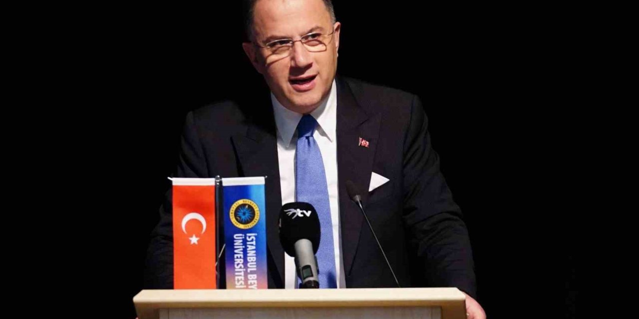 BEYLİKDÜZÜ BELEDİYE BAŞKANI MEHMET MURAT ÇALIK TÜRKİYE GÖÇ KONFERANSI’NA KATILDI