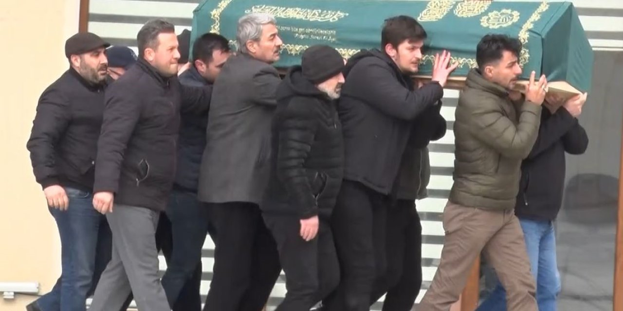 BÜYÜKÇEKMECE’DE ÖLDÜRÜLEN ADAM SON YOLCUĞUNA UĞURLANDI