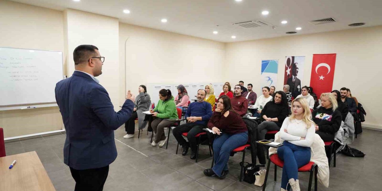 BEYLİKDÜZÜ’NDE UYGULAMALI MUHASEBE EĞİTİMİ BAŞLADI