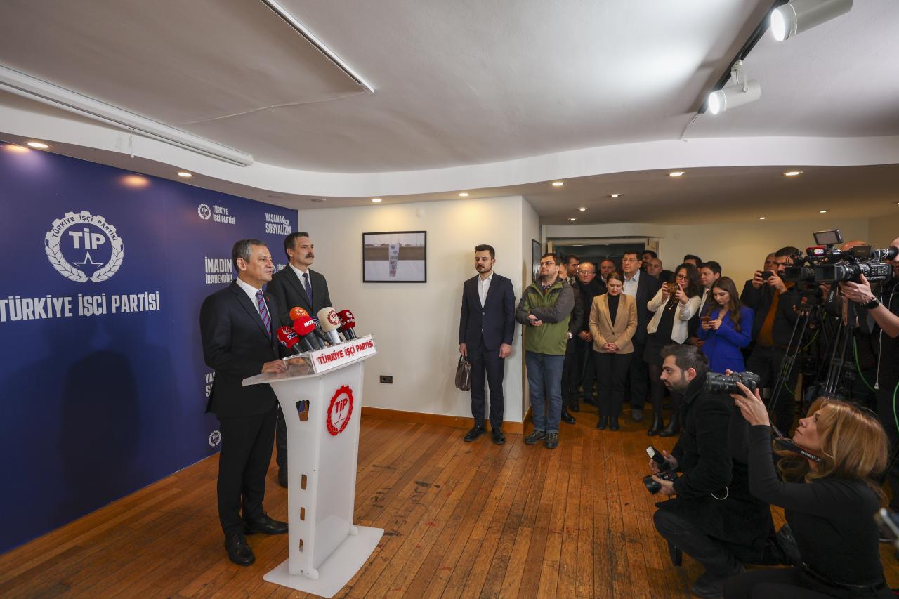 Cumhuriyet Halk Partisi Genel Başkanı Özgür Özel: “TÜSİAD Fotoğrafı, Mehmet Şimşek’in En Son İsteyeceği Fotoğraftır”