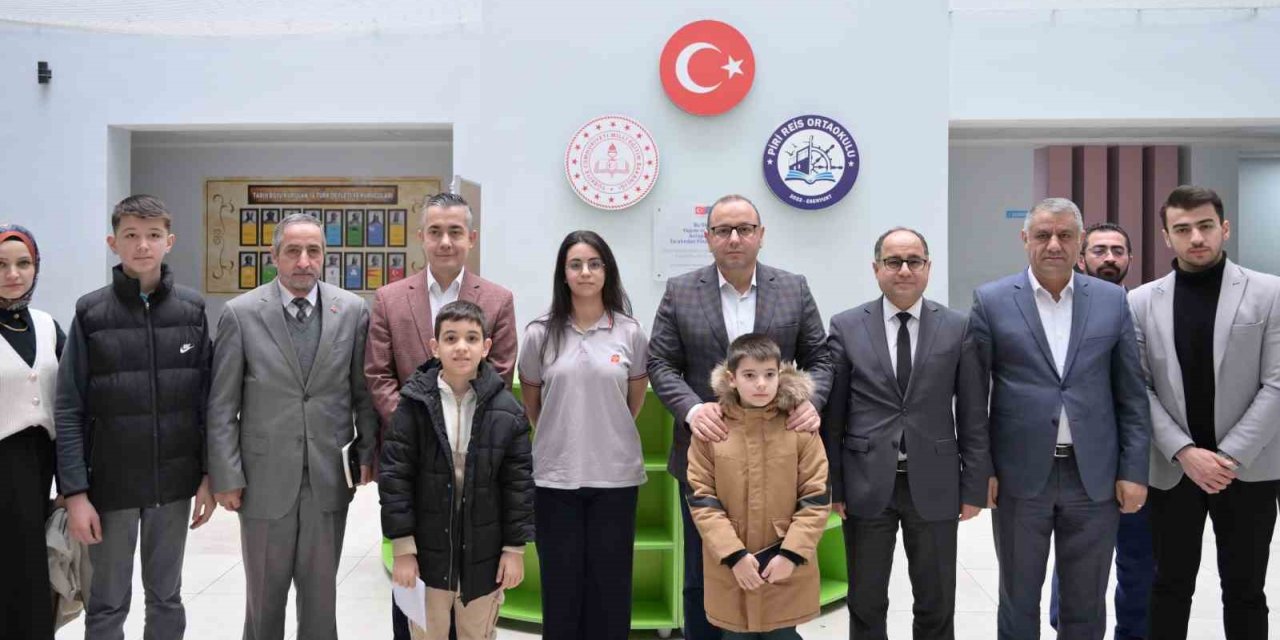 ESENYURT BELEDİYESİ BAŞKAN VEKİLİ CAN AKSOY’DAN ÖĞRENCİLERE DESTEK