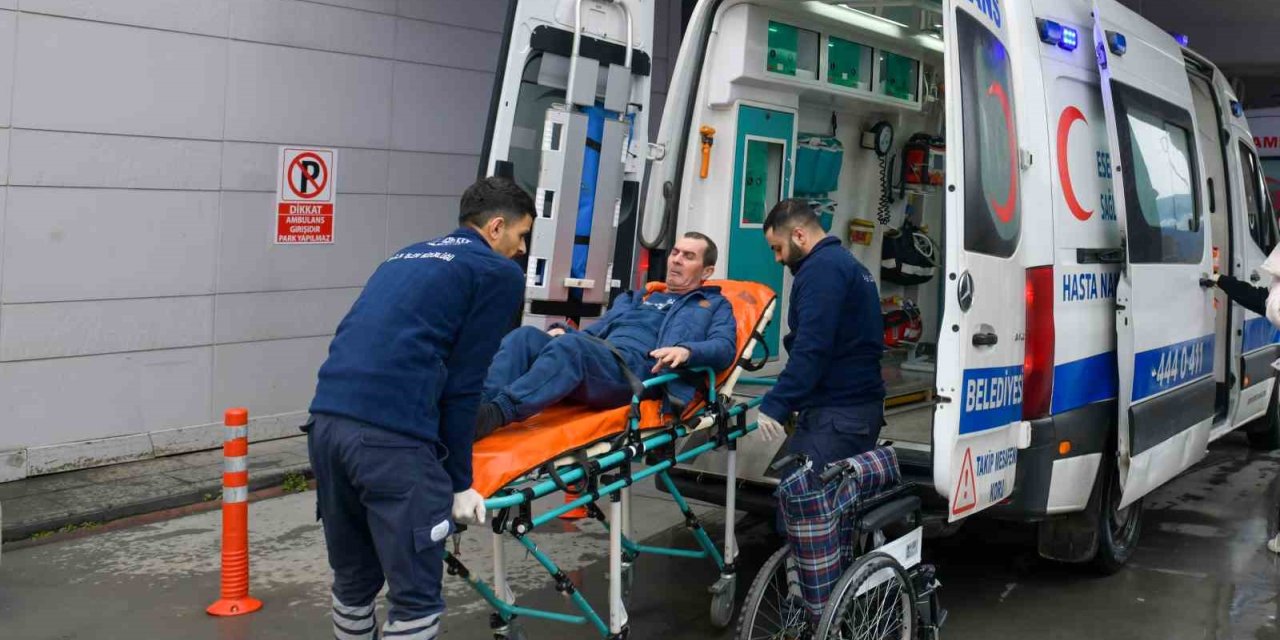 ESENYURT BELEDİYESİ EKİPLERİ 24 SAAT KAR MESAİSİNDE