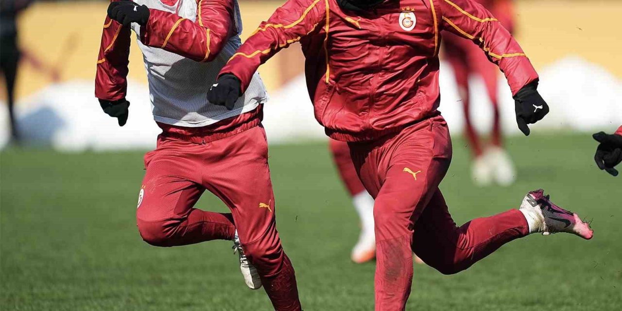 GALATASARAY’DA, FENERBAHÇE MAÇI HAZIRLIKLARI BAŞLADI
