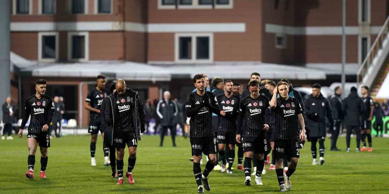 TRENDYOL SÜPER LİG: EYÜPSPOR: 1 - BEŞİKTAŞ: 3 (MAÇ SONUCU)